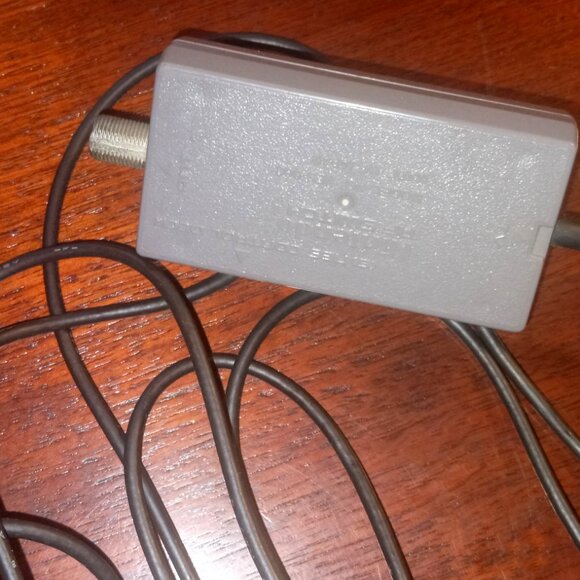 New Condition Authentic Original Nintendo NES RF Adapter Works Well - Picture 5 of 8